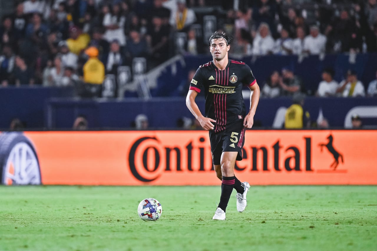 Atlanta United midfielder Santiago Sosa #5 dribbles the ball during the second half of the match against LA Galaxy at Dignity Health Sports Park in Carson, United States on Sunday July 24, 2022. (Photo by Dakota Williams/Atlanta United)