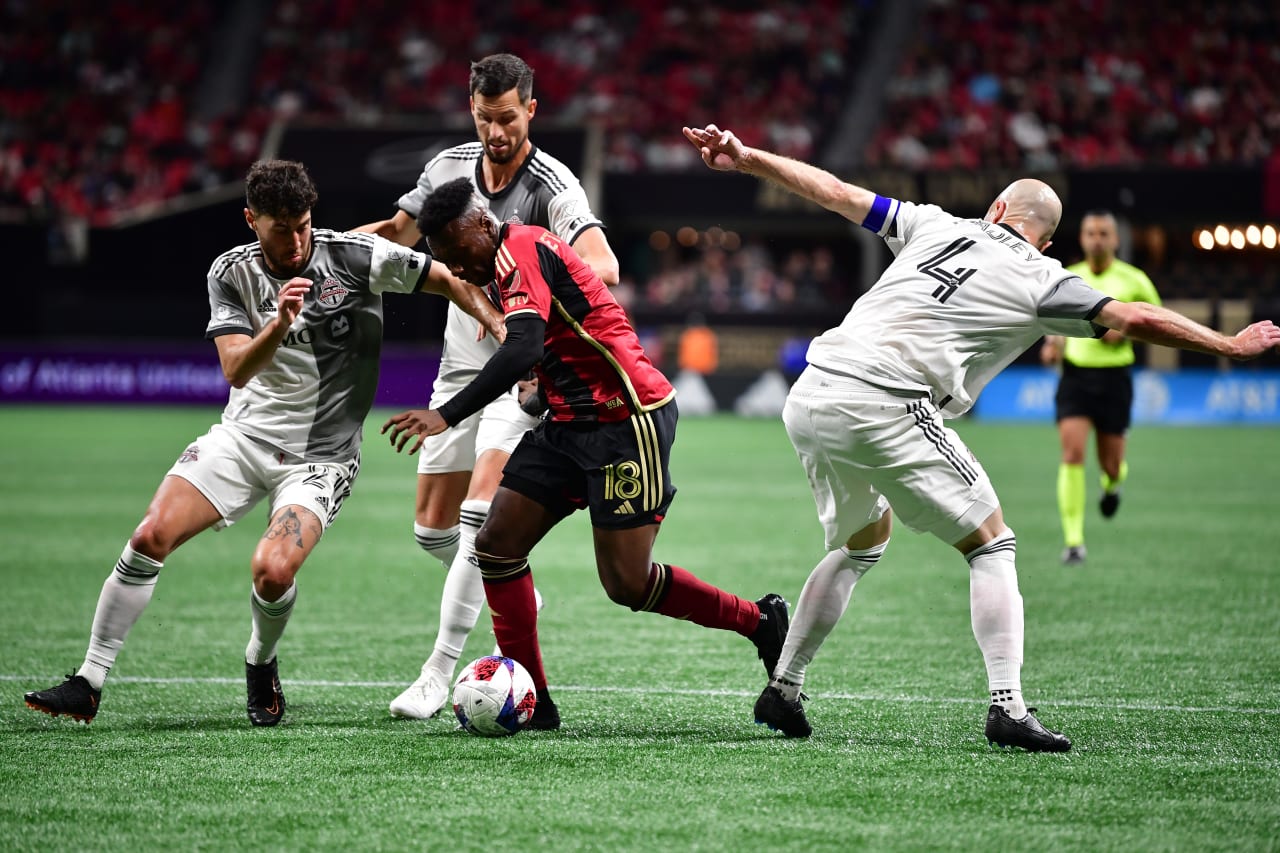 Atlanta United midfielder Derrick Etienne Jr. #18 runs with the ball during the match against Toronto FC at Mercedes-Benz Stadium in Atlanta, GA on Saturday March 4, 2023. (Photo by Kyle Hess/Atlanta United)