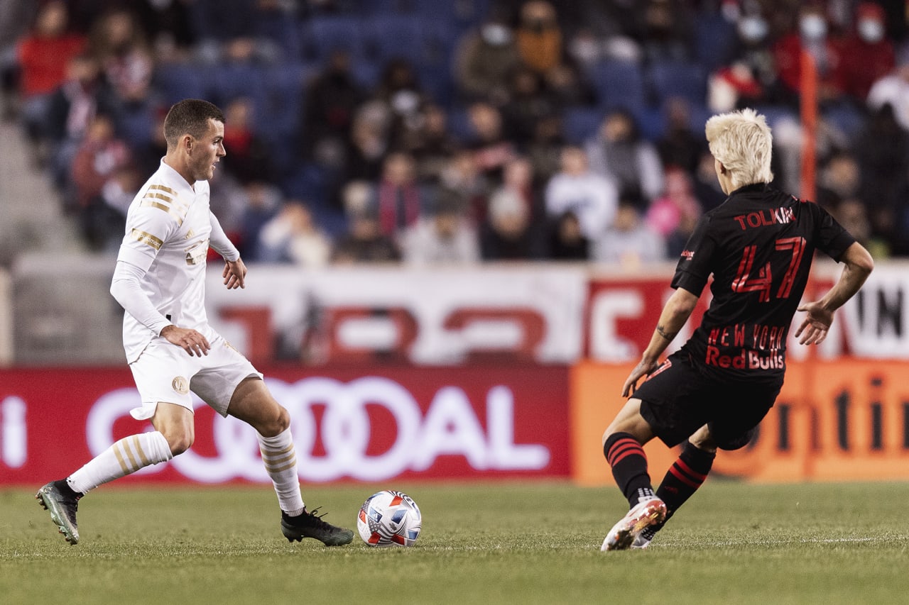 Atlanta United defender Brooks Lennon #11 dribbles the ball during the match against New York Red Bulls at Red Bull Arena in Harrison, New Jersey on Wednesday November 3, 2021. (Photo by Jacob Gonzalez/Atlanta United)