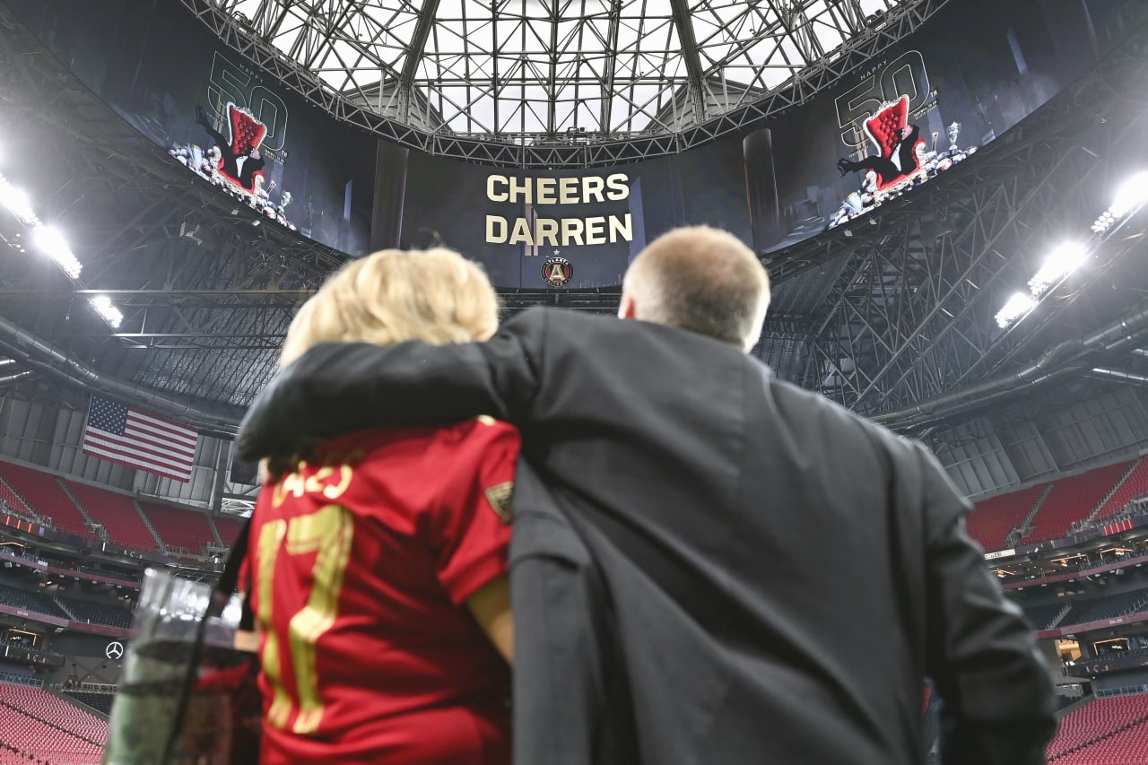 Atlanta United president Darren Eales and his wife look on after the match against Seattle Sounders FC at Mercedes-Benz Stadium in Atlanta, United States on Saturday August 6, 2022. (Photo by Dakota Williams/Atlanta United)