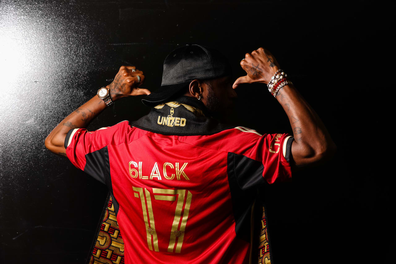 6lack poses for a photo during the match against Orlando City at Mercedes-Benz Stadium in Atlanta, GA on Saturday, July 15, 2023. (Photo by Chamberlain Smith/Atlanta United)