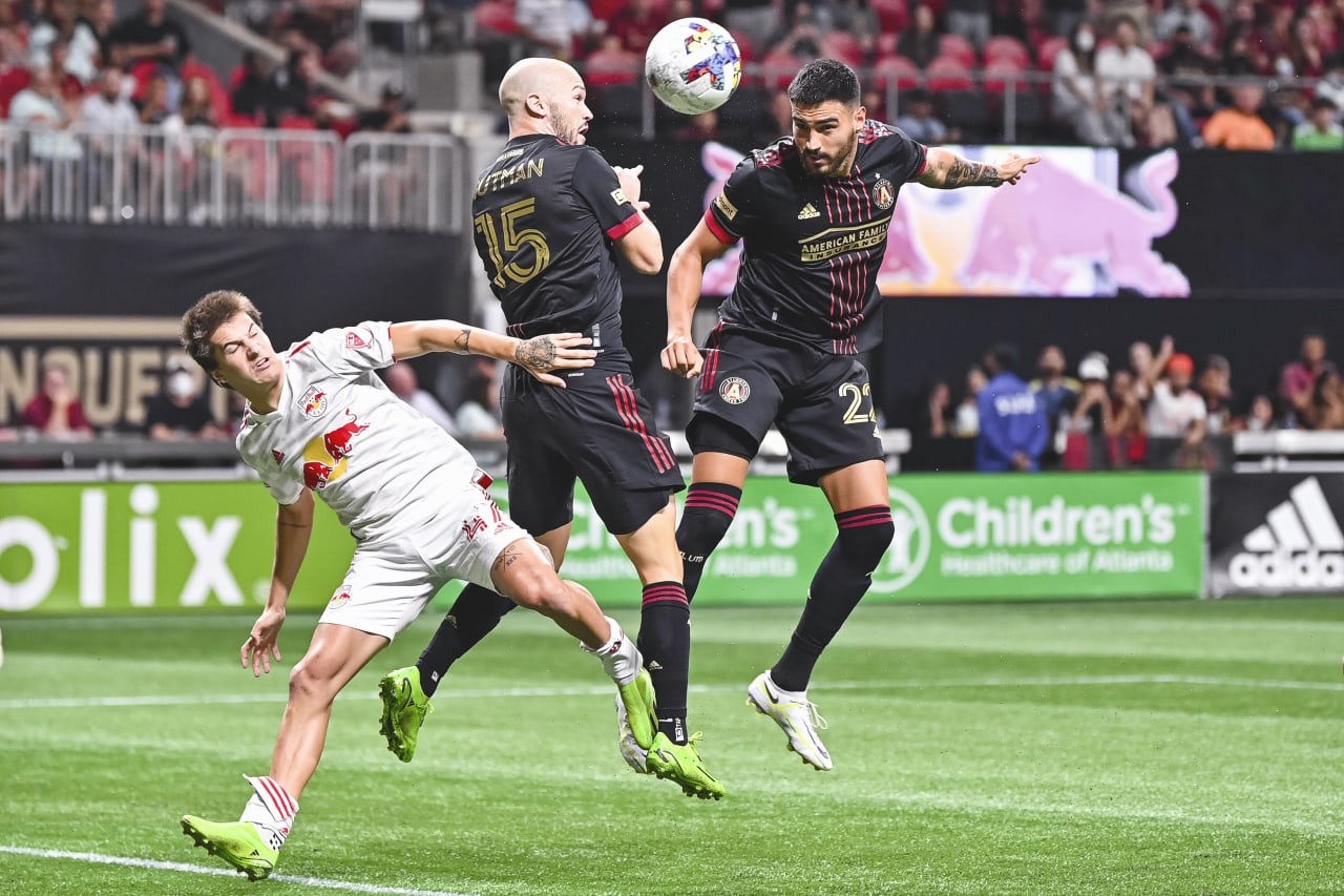 Atlanta United defender Juan José Sanchez Purata #22 attempts to head the ball into goal during the match against New York Red Bulls at Mercedes-Benz Stadium in Atlanta, United States on Wednesday August 17, 2022. (Photo by Jay Bendlin/Atlanta United)