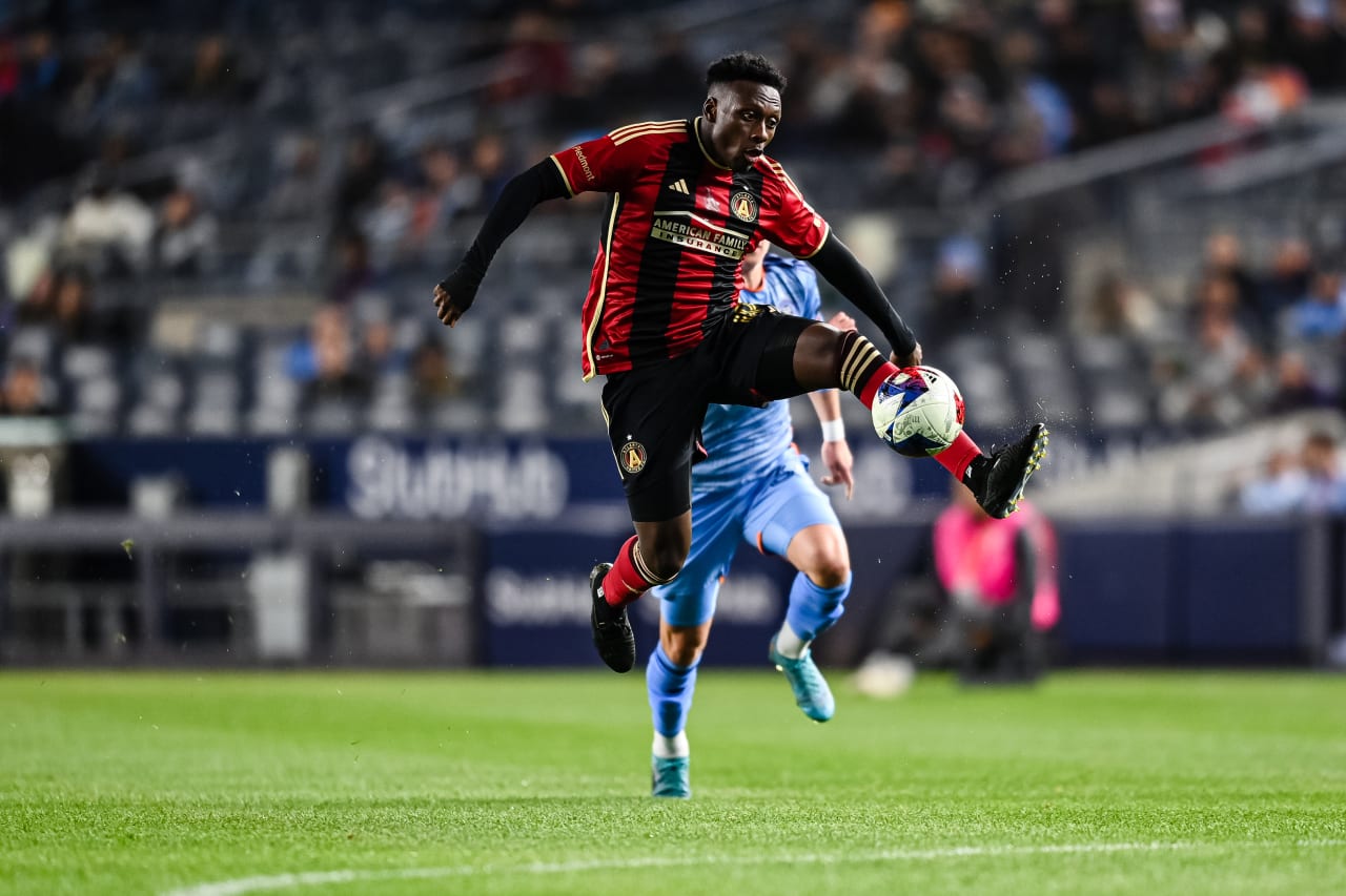 Atlanta United midfielder Derrick Etienne Jr. #18 collects a pass during the first half of the match against New York City FC at Yankee Stadium in Bronx, NY on Saturday April 8, 2023. (Photo by Mitchell Martin/Atlanta United)