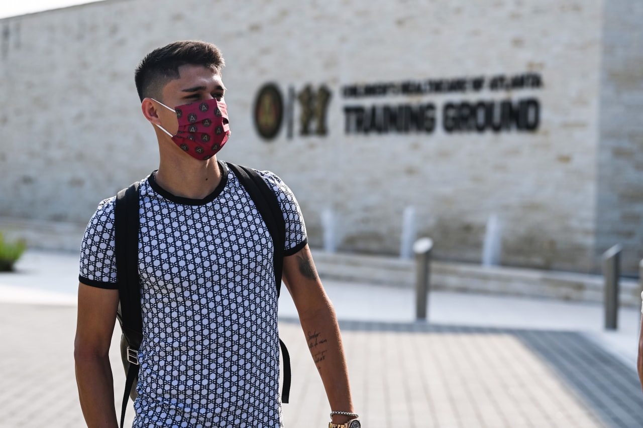 Atlanta United's newest signing Luiz Araújo arrives for his first day at the Children's Healthcare of Atlanta Training Ground.