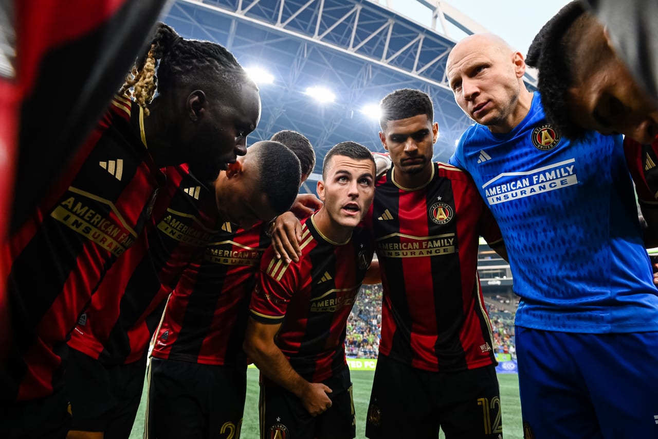 Starting XI huddle prior to the match against Seattle Sounders FC at Lumen Field in Seattle, WA on Sunday, August 20, 2023. (Photo by Mitch Martin/Atlanta United)