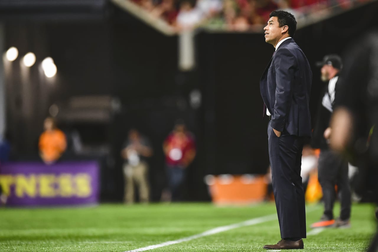 Atlanta United Head Coach Gonzalo Pineda looks on during the match against D.C. United at Mercedes-Benz Stadium in Atlanta, United States on Sunday August 28, 2022. (Photo by Kyle Hess/Atlanta United)