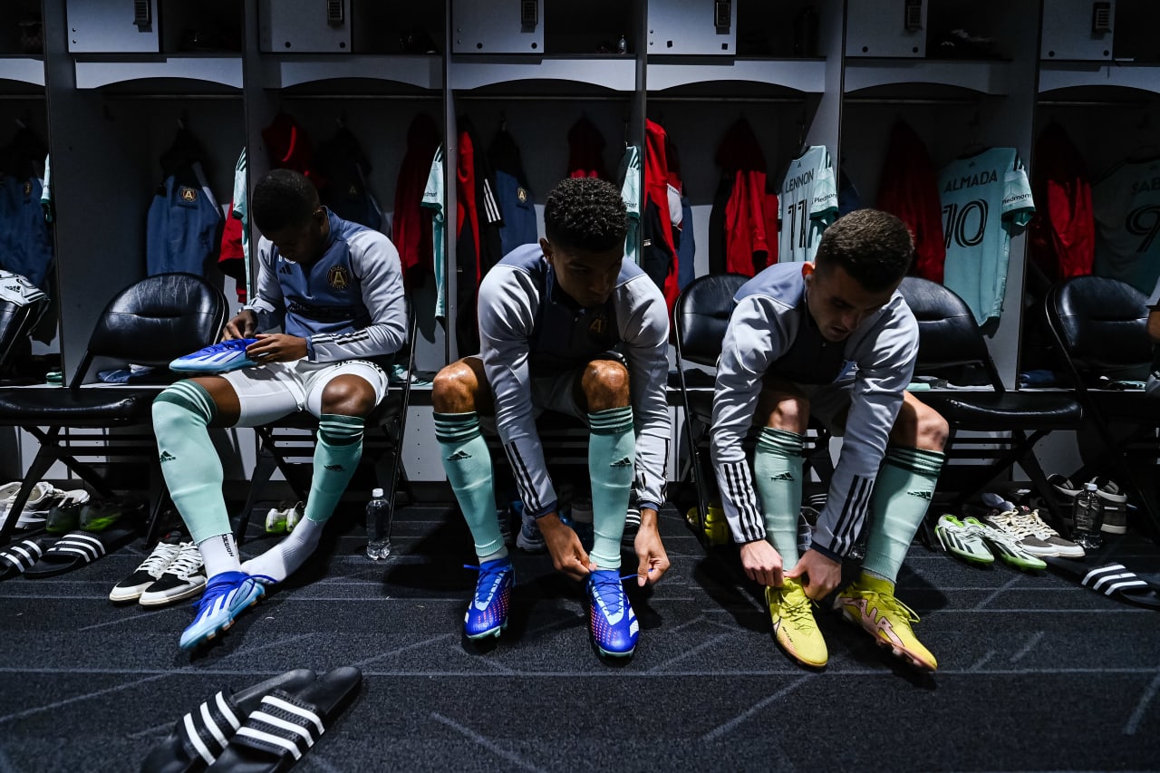 Atlanta United players prepare in the locker room before the match against Columbus Crew at Lower.com Field in Columbus, OH on Sunday, November 12, 2023. (Photo by Mitch Martin/Atlanta United)