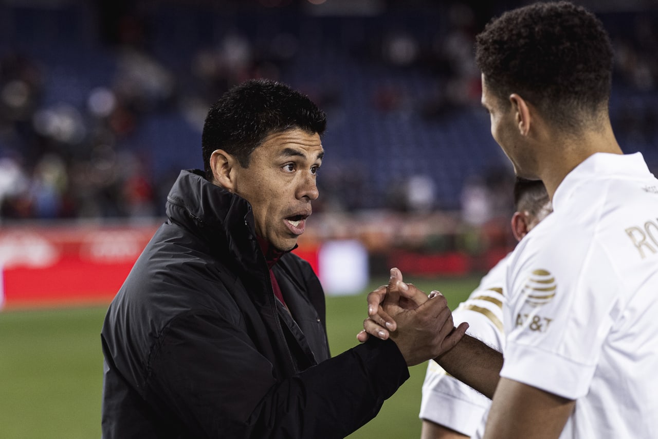 Atlanta United Head Coach Gonzalo Pineda talks with defender Miles Robinson #12 after the match against New York Red Bulls at Red Bull Arena in Harrison, New Jersey on Wednesday November 3, 2021. (Photo by Jacob Gonzalez/Atlanta United)