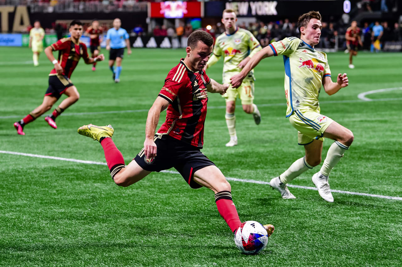 Atlanta United defender Brooks Lennon #11 dribbles during the second half during the match against New York Red Bulls at Mercedes-Benz Stadium in Atlanta, GA on Saturday April 1, 2023. (Photo by Kyle Hess/Atlanta United)