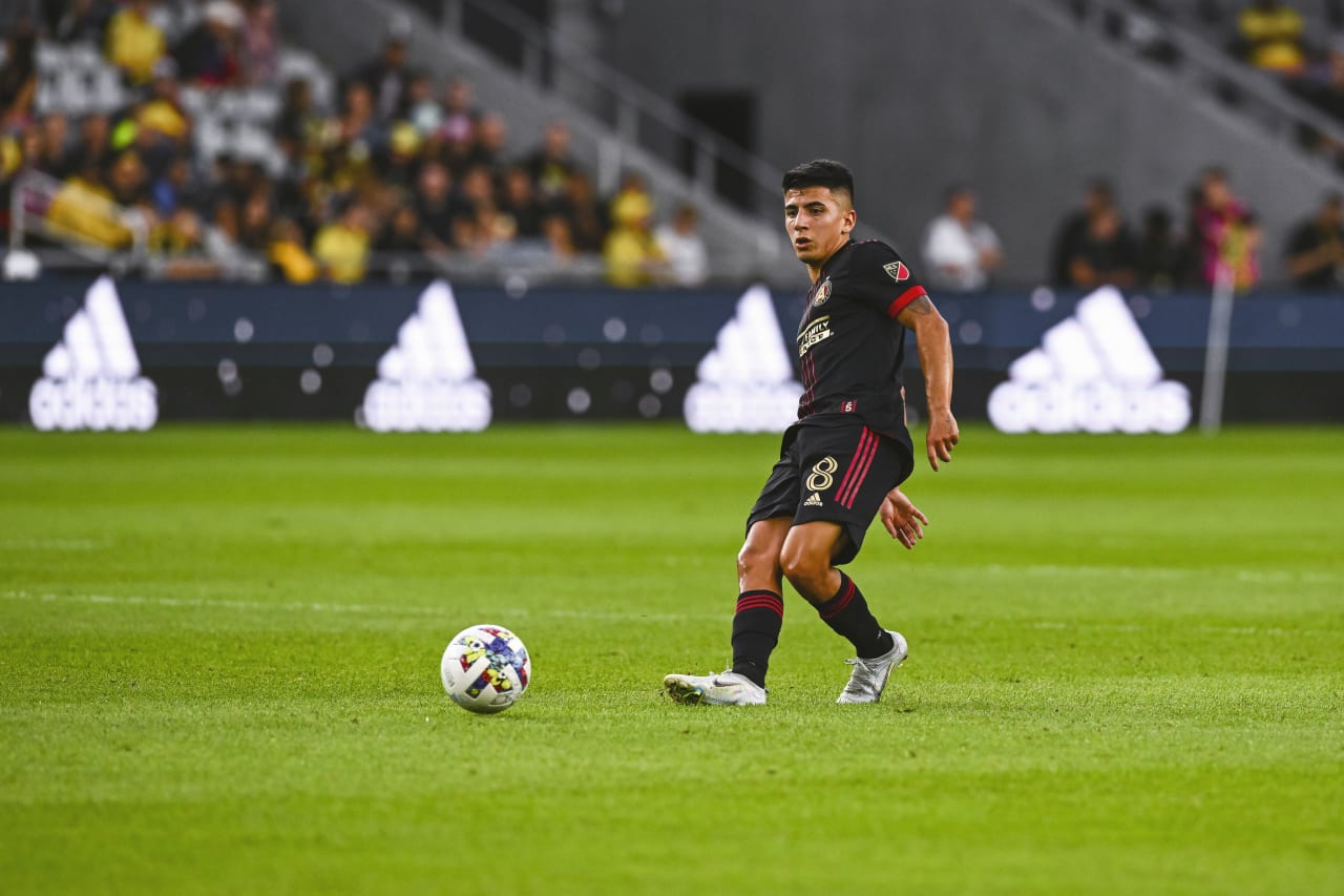 Atlanta United midfielder Thiago Almada #8 dribbles the ball during the match against Columbus Crew at Lower.com Field in Columbus, United States on Sunday August 21, 2022. (Photo by Ben Jackson/Atlanta United)