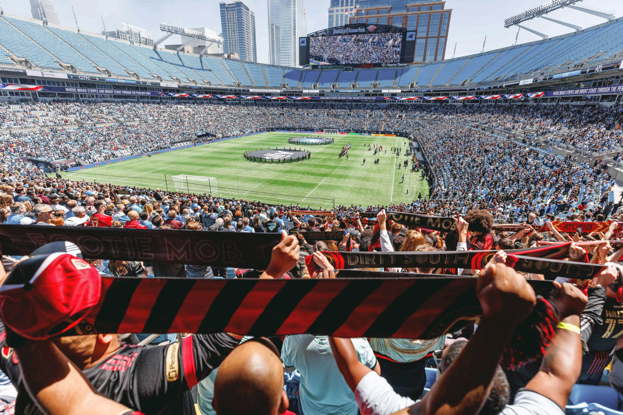Atlanta United supporters cheer during the match against Charlotte FC at Bank of America Stadium in Charlotte, United States on Sunday April 10, 2022. (Photo by Karl Moore/Atlanta United)