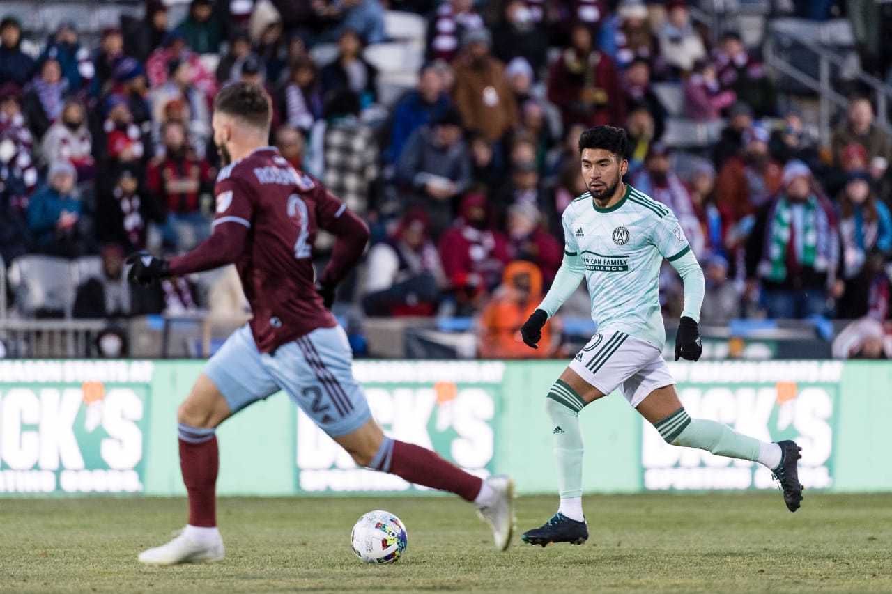 Atlanta United midfielder Marcelino Moreno #10 runs with the ball during the match against Colorado Rapids at Dick's Sporting Goods Park in Commerce City, United States on Saturday March 5, 2022. (Photo by Dakota Williams/Atlanta United)
