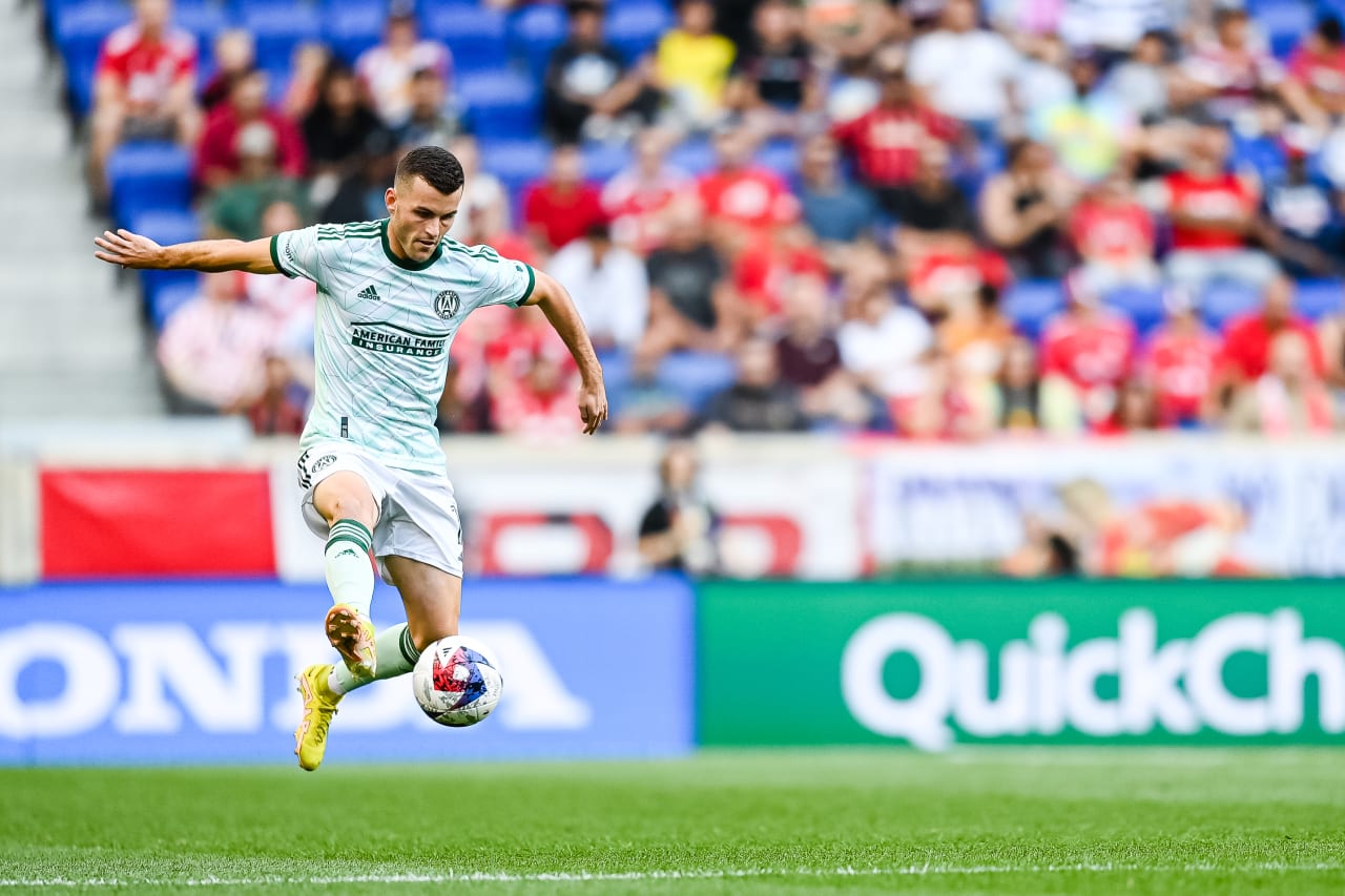 Atlanta United defender Brooks Lennon #11 controls the ball during the match against New York Red Bulls at Red Bull Arena in Harrison, NJ on Saturday, June 24, 2023. (Photo by Mitchell Martin/Atlanta United)