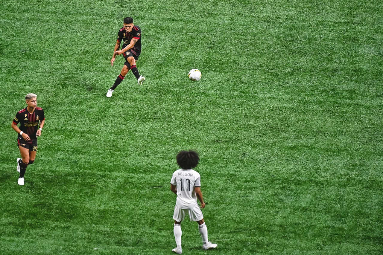 Atlanta United midfielder Thiago Almada #8 plays a cross during the first half during the match against Toronto FC at Mercedes-Benz Stadium in Atlanta, United States on Saturday September 10, 2022. (Photo by Jay Bendlin/Atlanta United)