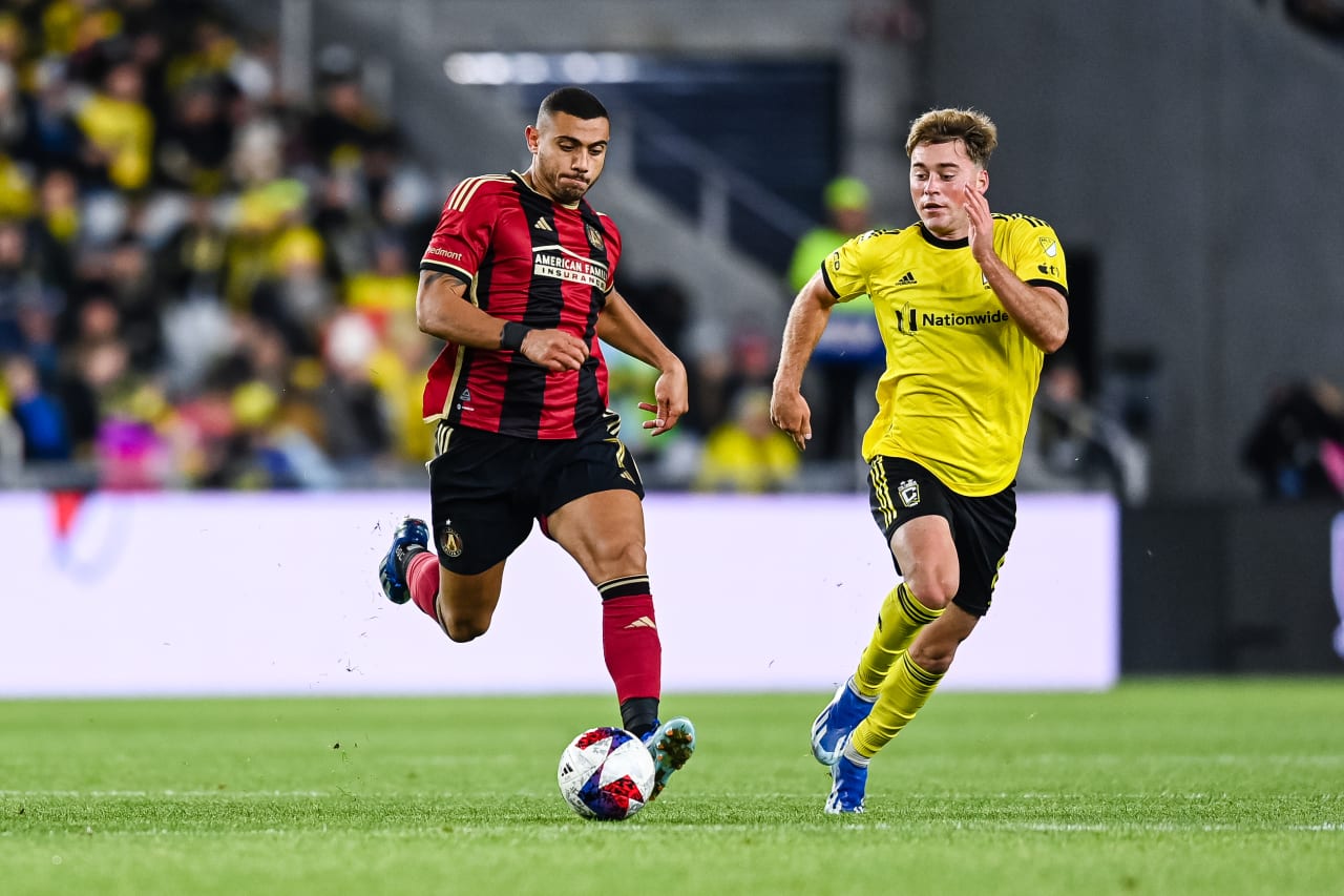 Atlanta United forward Giorgos Giakoumakis #7 dribbles during the second half of the match against Columbus Crew at Lower.com Field in Columbus, OH on Wednesday, November 1, 2023. (Photo by Mitch Martin/Atlanta United)