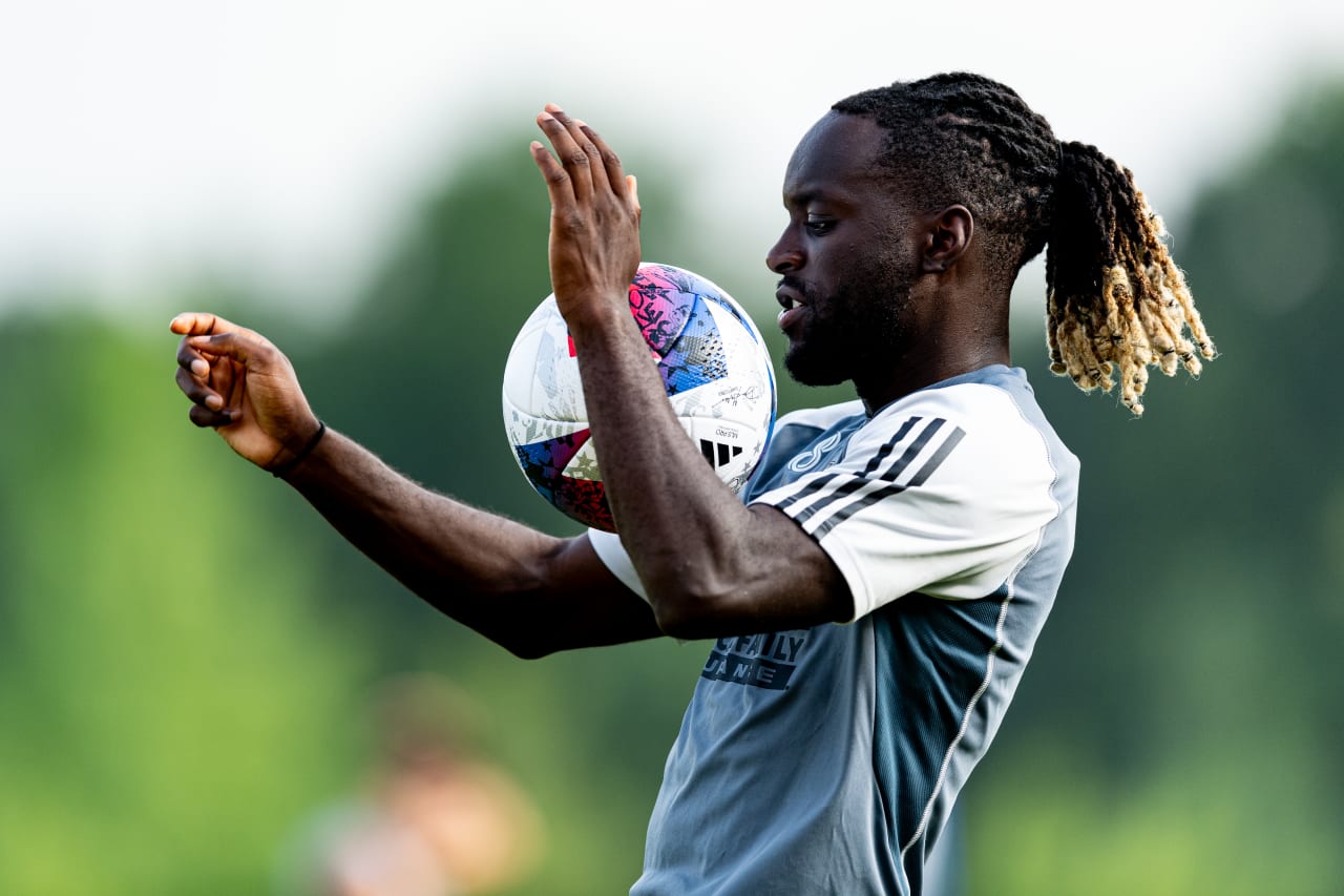 Atlanta United midfielder Tristan Muyumba #8 controls the ball during a training session at Children's Healthcare of Atlanta Training Ground in Marietta, Ga., on Tuesday, August 8, 2023. (Photo by Mitch Martin/Atlanta United)