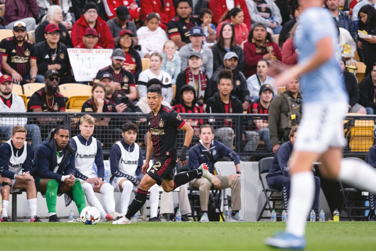 Atlanta United defender Ronald Hernandez #2 dribbles the ball during the match against Chattanooga FC at Fifth Third Bank Stadium in Kennesaw, United States on Wednesday April 20, 2022. (Photo by Adam Hagy/Atlanta United)