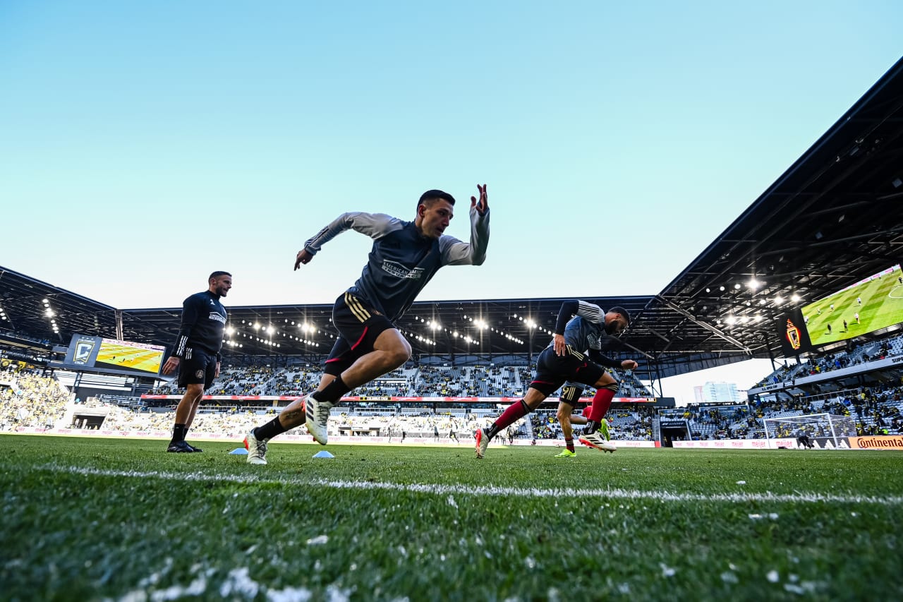Atlanta United midfielder Bartosz Slisz #6 warms up before the match against Columbus Crew at Lower.com Field in Columbus, OH on Saturday February 24, 2024