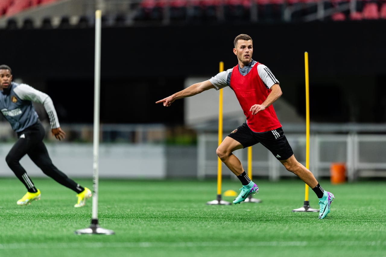 Atlanta United defender Brooks Lennon #11 during the first day of training at Mercedes-Benz Stadium in Atlanta, Ga. on Monday, January 15, 2024