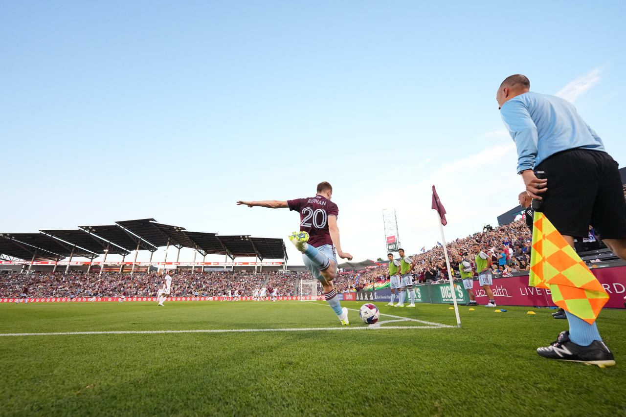 Connor Ronan takes a corner kick during the Rapids' match with LA Galaxy at DICK'S Sporting Goods Park (Photo by Garrett Ellwood)