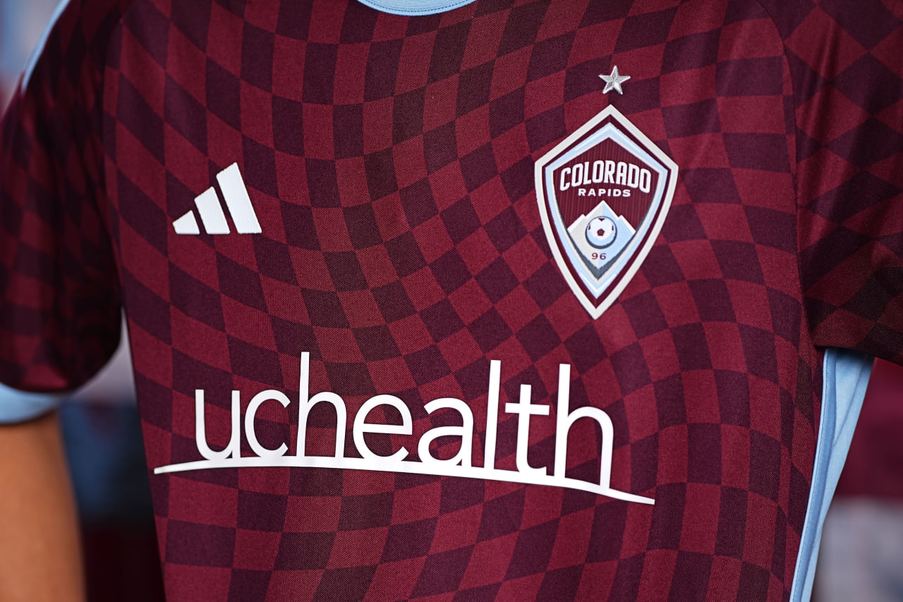 In the Details | The One Flag Kit