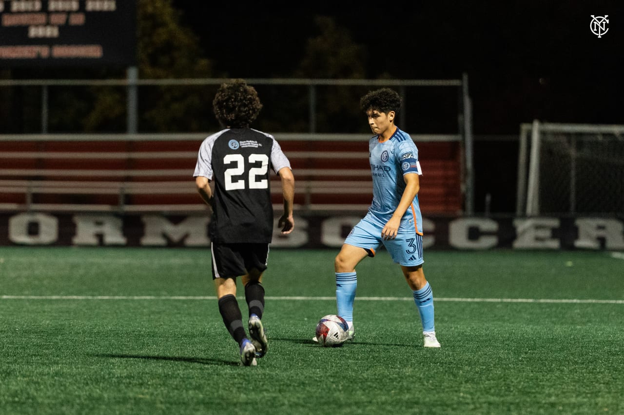 NYCFC’s U17s faced Oakwood at Belson Stadium