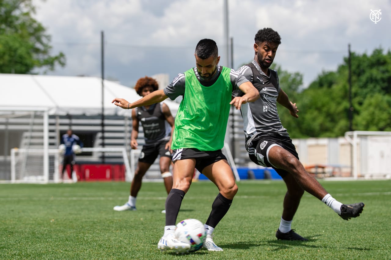 New York City Football Club trains at the Etihad City Football Academy ahead of their trip to DC for a midweek MLS matchup. (Photo by Katie Cahalin/NYCFC)