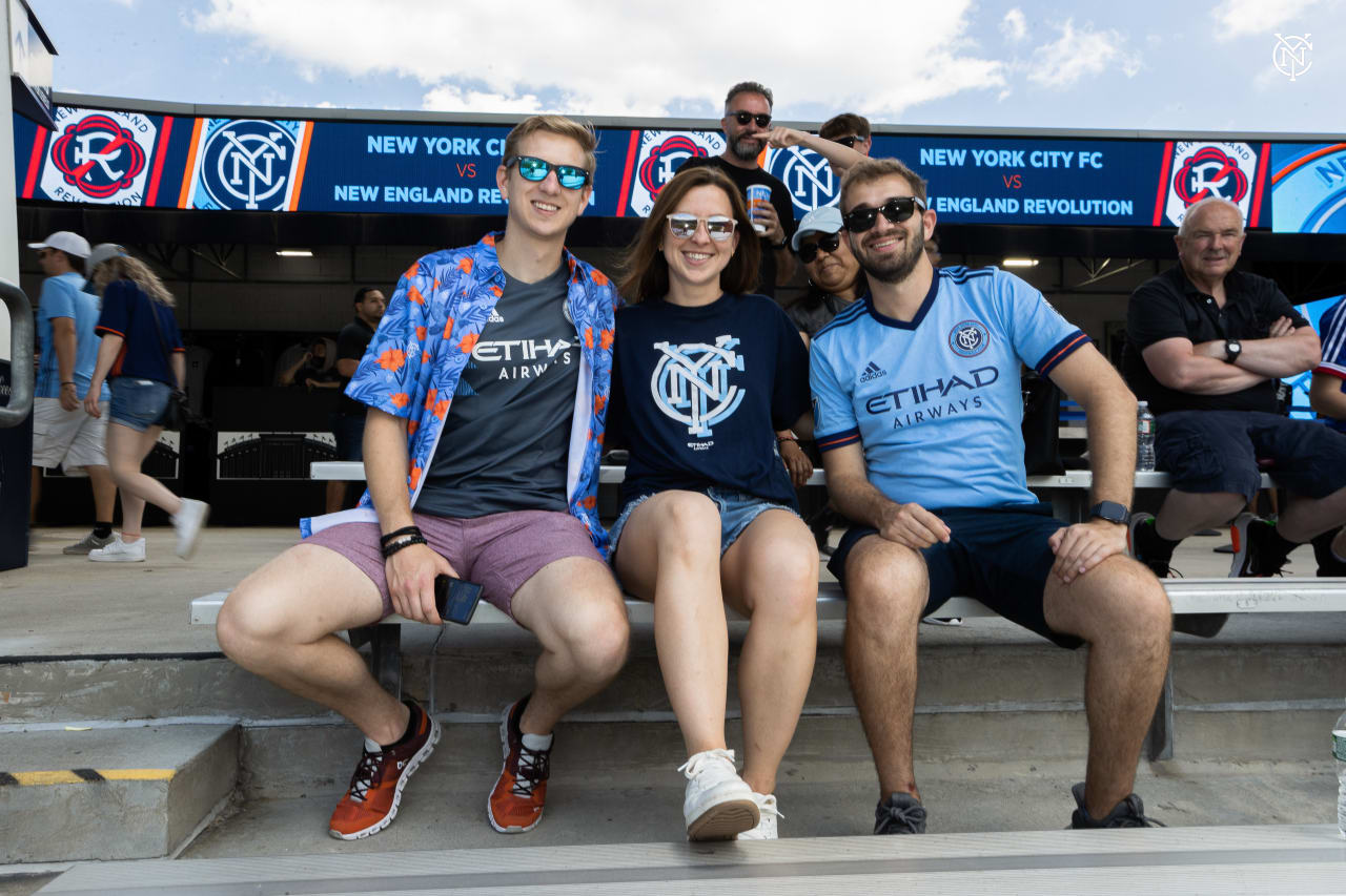 Fan Gallery, presented by Big Apple Window Cleaning (Photo by Tommie Battle/NYCFC)