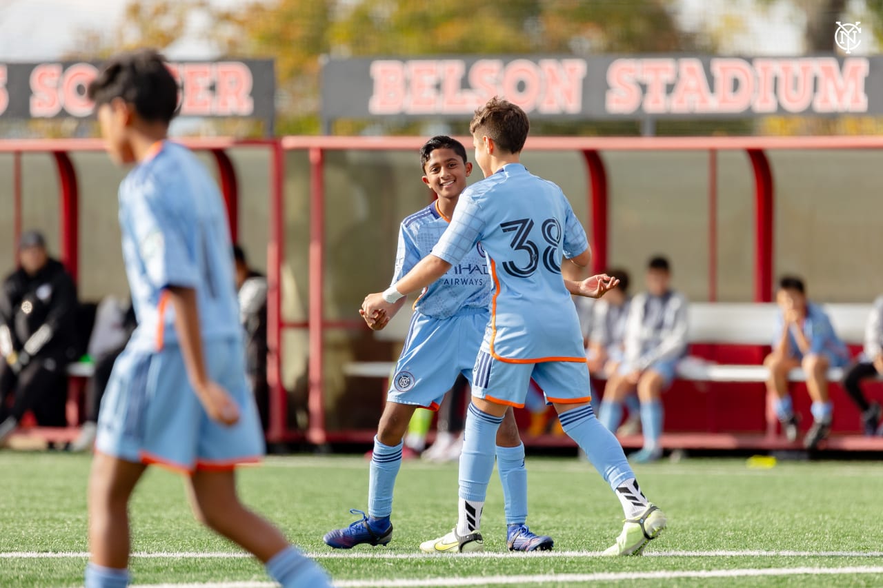 NYCFC’s U14s faced Oakwood at Belson Stadium