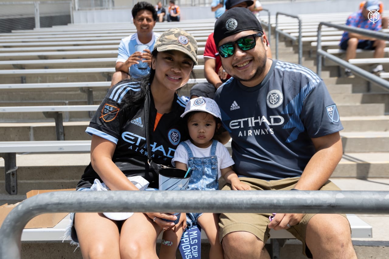 Fan Gallery, presented by Big Apple Window Cleaning (Photo by Tommie Battle/NYCFC)
