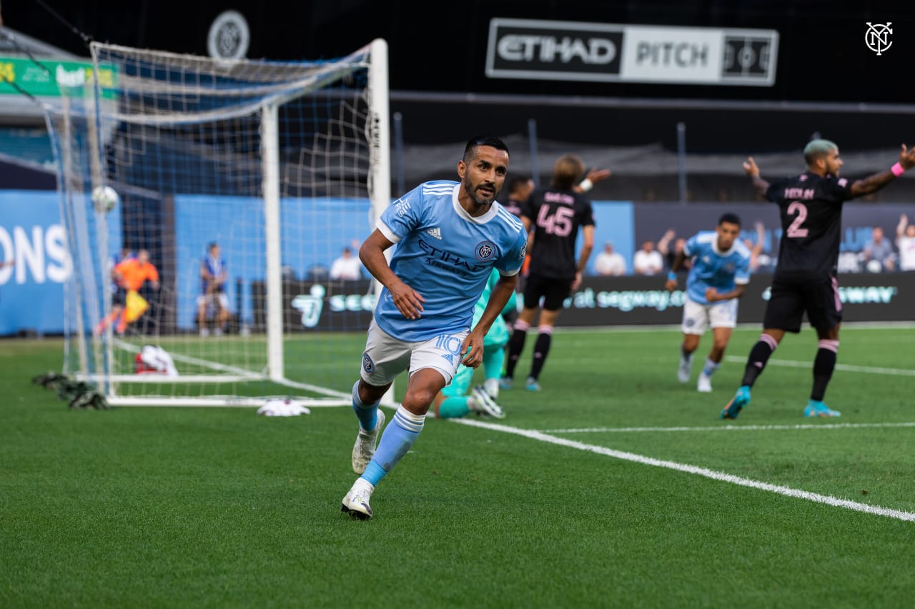 Maxi Moralez and Héber find the back of the net as the Boys in Blue extend their unbeaten run to six games. (Photo by Katie Cahalin/NYCFC)
