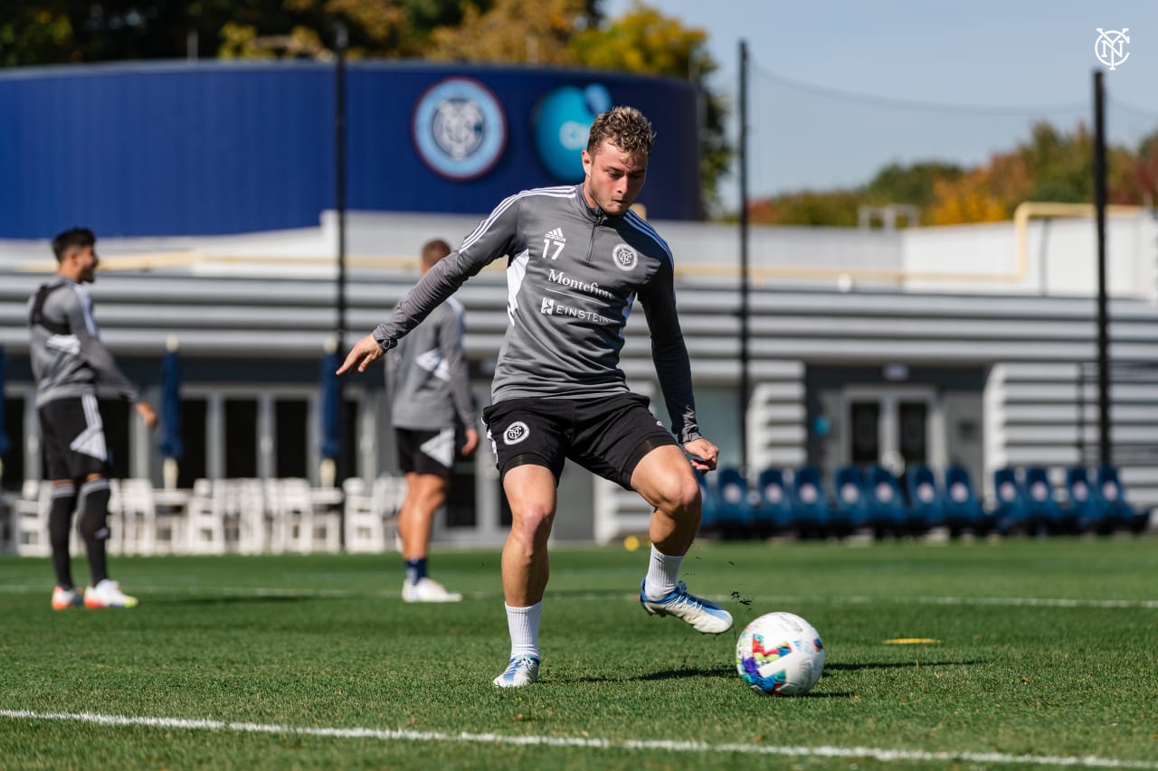 New York City Football Club continues preparations ahead of MLS Cup Playoffs. (Photo by Katie Cahalin/NYCFC)