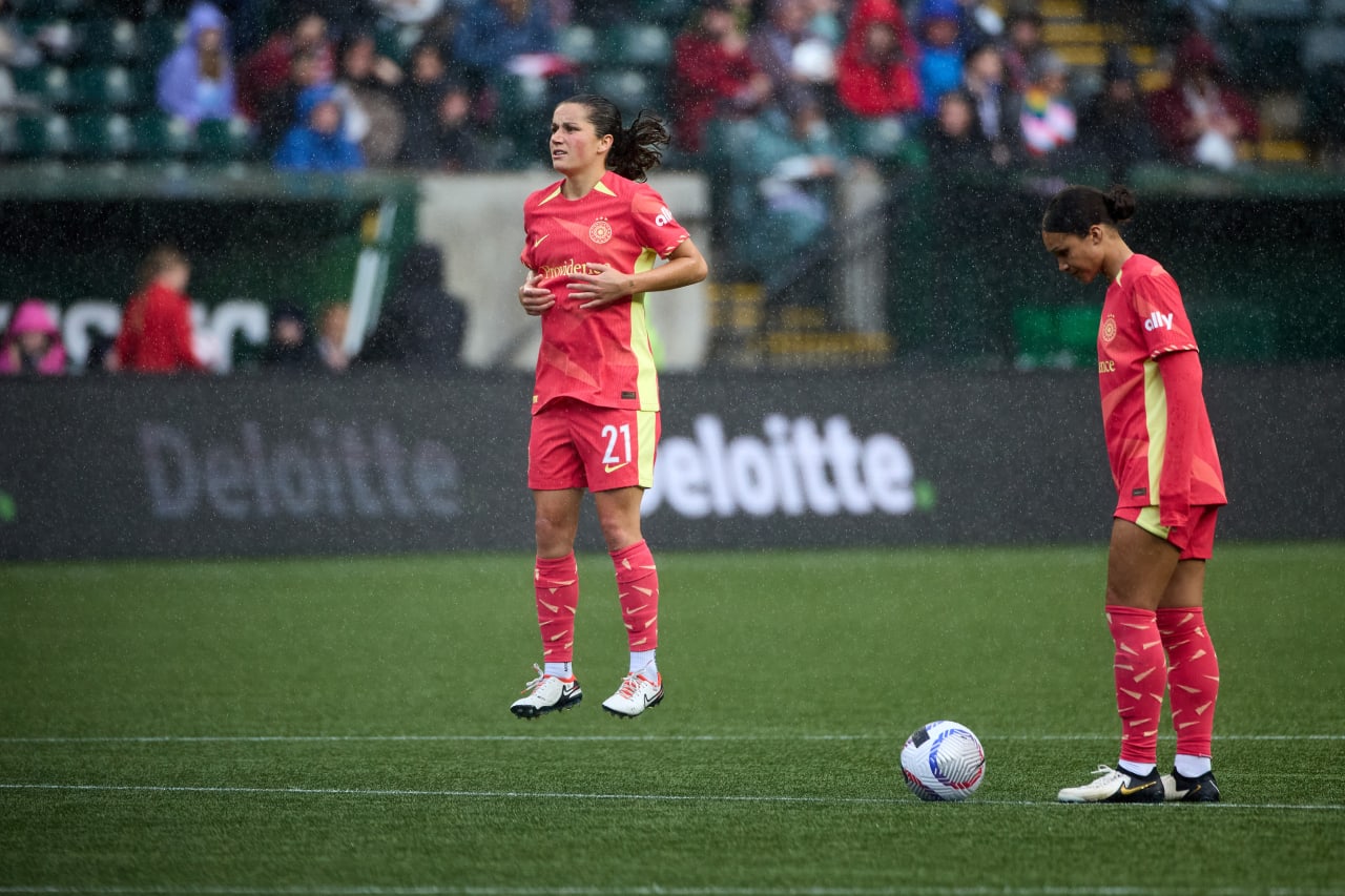 Thorns FC players Jessie Fleming and Sophia Smith restart the match following a Gotham FC goal in the 72nd minute.