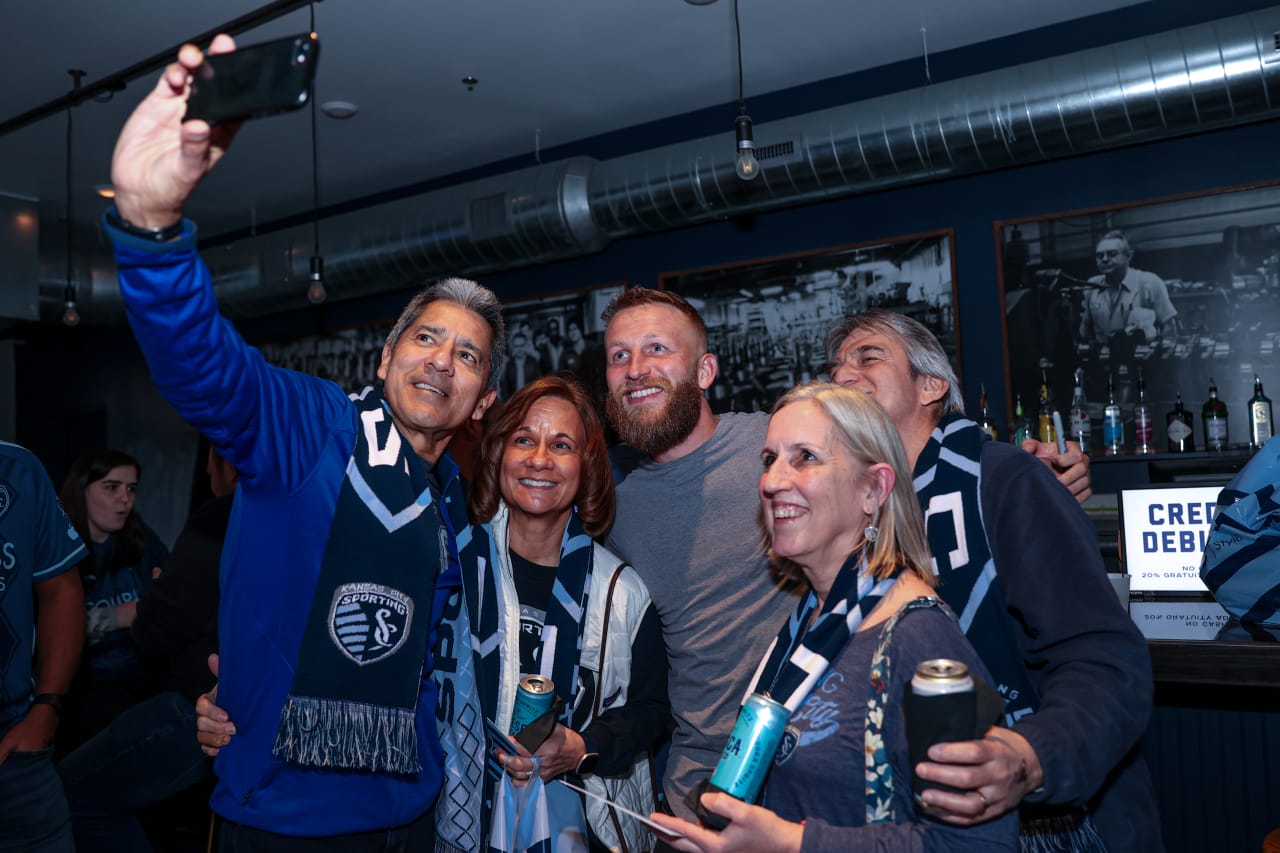 As part of Sporting Blue Rewards (and by attending all 22 home matches last season) select Season Ticket Members were invited to an exclusive meet & greet with the SportingKC players before the party!