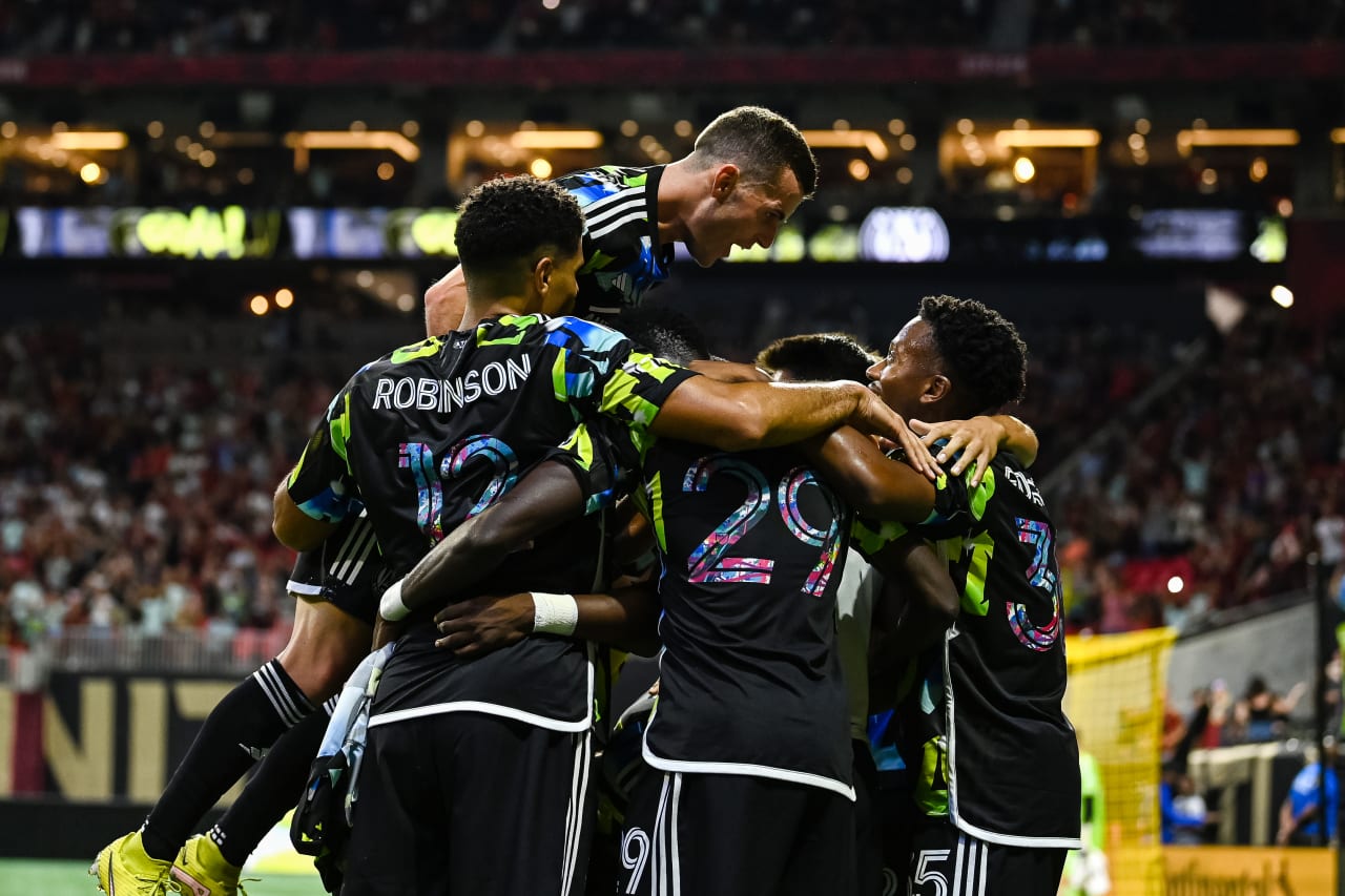 Atlanta United forward Edwin Mosquera #21 celebrates with teammates after a goal during the second half of the match against CF Montreal at Mercedes-Benz Stadium in Atlanta, GA on Saturday, September 23, 2023. (Photo by Mitch Martin/Atlanta United)