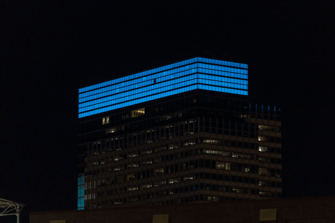 Twin Cities Light Up 'Mississippi River Blue'