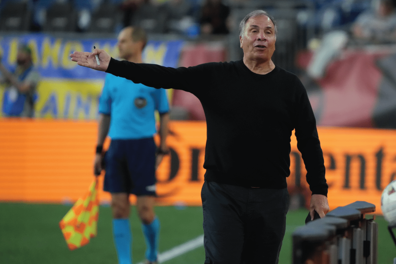 Bruce Arena questions a call. Photos By: Dave Silverman